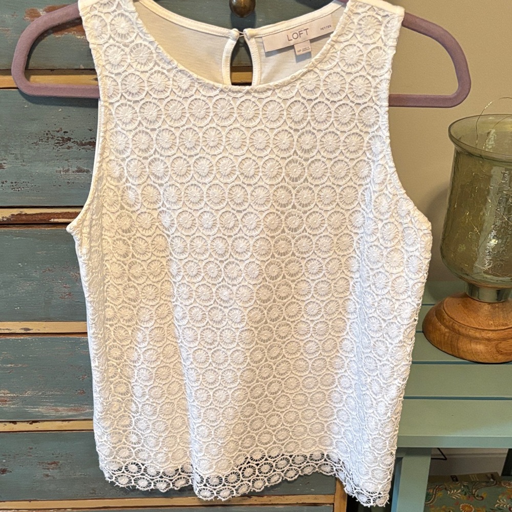 LOFT White Lace Sleeveless top sz Med Petite